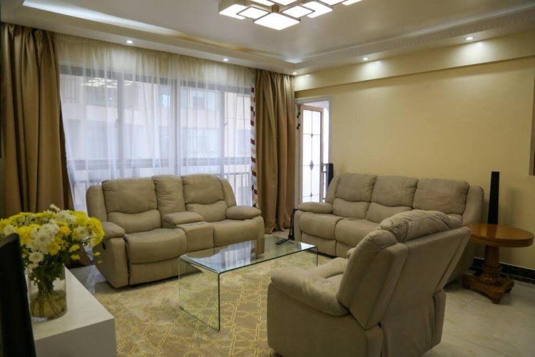 3 Bedrooms Apartment