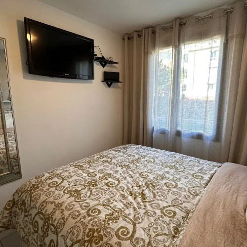 Two Bed Apt With Lovely Terrace - 2195
