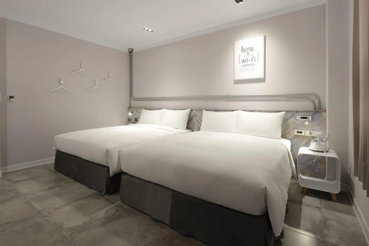 Deluxe Quadruple room