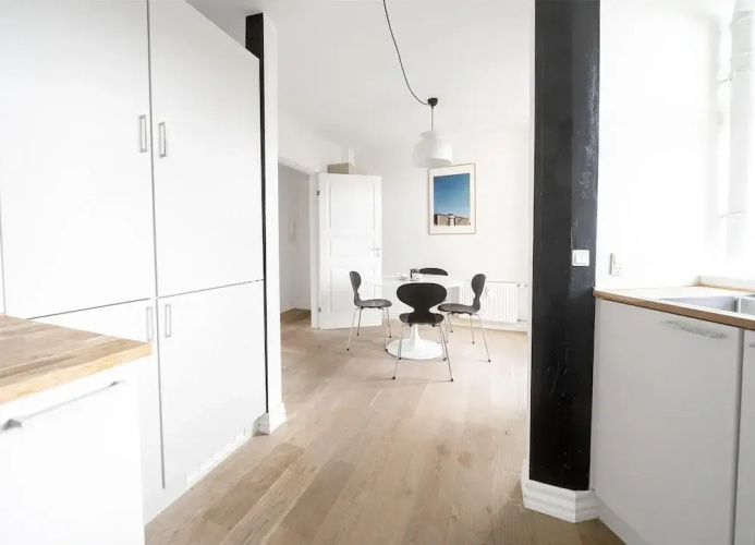 Beautiful 2-bed Apartment