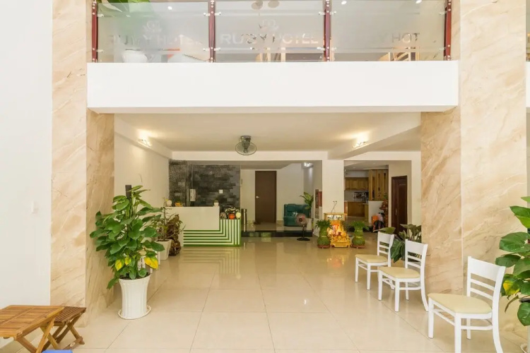 Oyo 186 Ruby Hotel