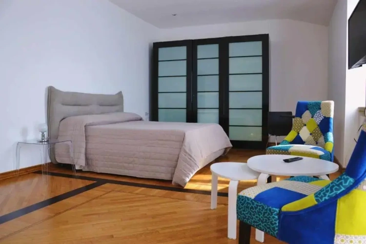 Suite with balcony