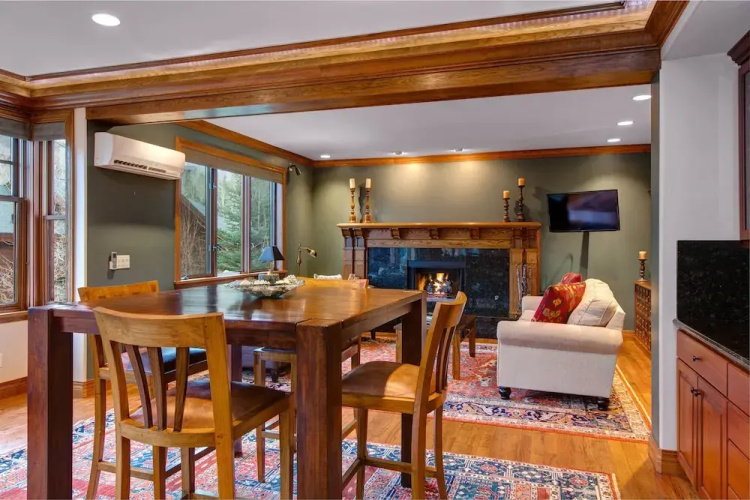 The Apex Mountain Inn