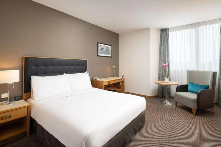 Piraeus City Hotel