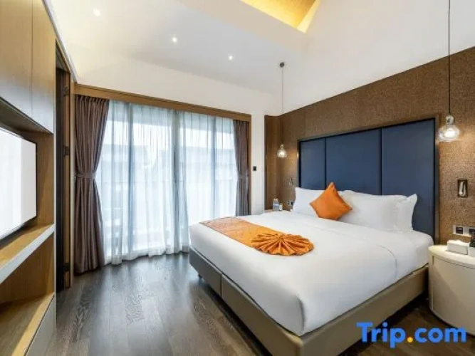 2 Bedrooms Double Villa