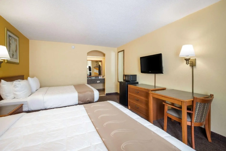 Standard Quadruple room