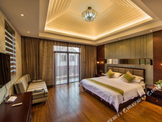 4 Bedrooms Double Suite