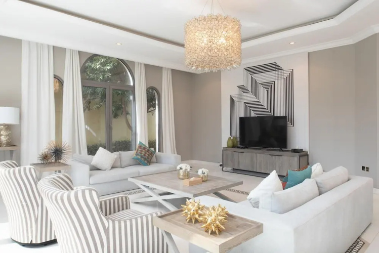 Private Pool Beach Access Villa w Cinematic Vws