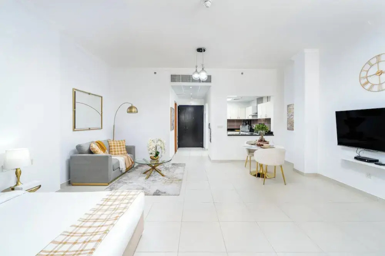 Marco Polo - Spacious Studio Lush View