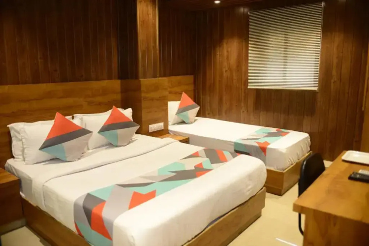 Hotel Malad Inn