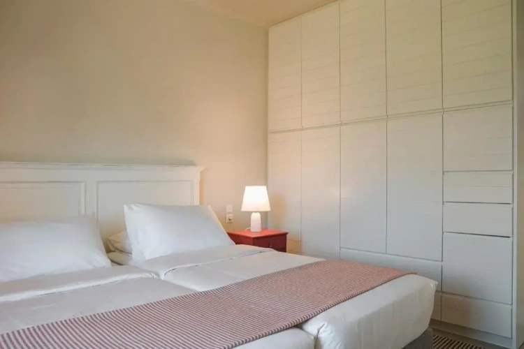 3 Bedrooms Cottage