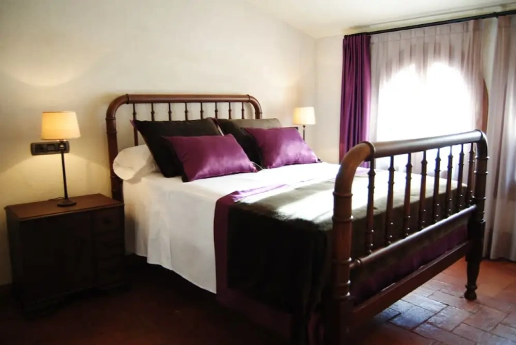 3 Bedrooms Cottage