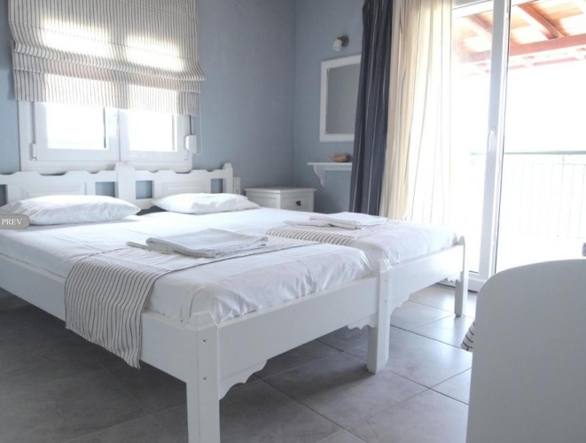 Standard Double room with partial sea view