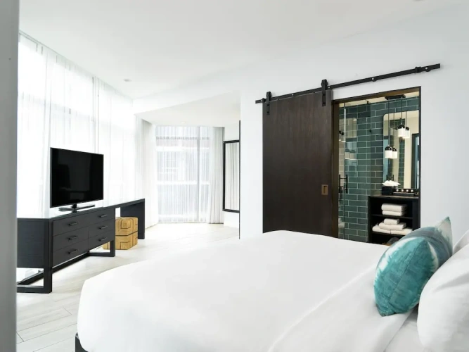 Deluxe Double Junior Suite with balcony