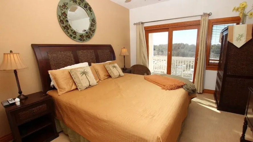 Joy At a Glance - 6 Br Home