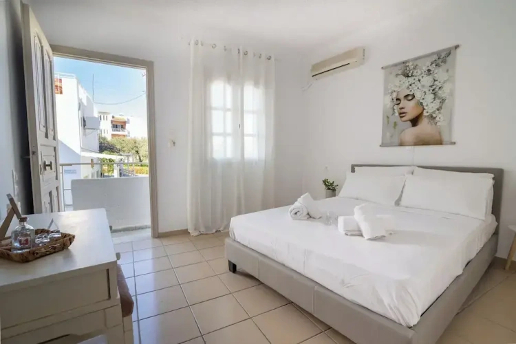 Standard Double room with courtyard view
