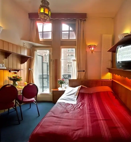 Standard Double room with balcony