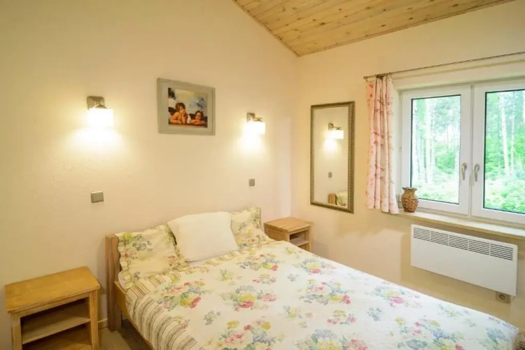 2 Bedrooms Chalet