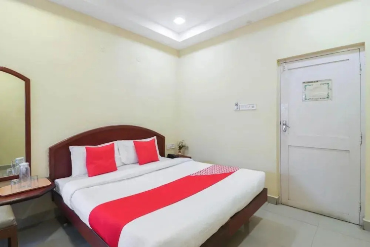 Collection O G Silver Hotels Mount Road