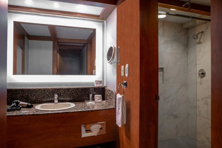 1 Bedroom Double Suite