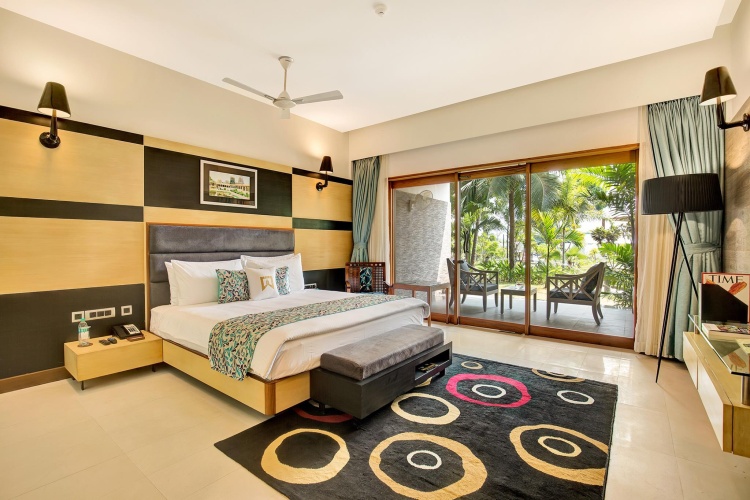 Double Garden Bungalow