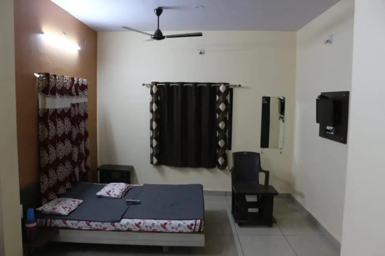 Hotel Laxmi Sadan