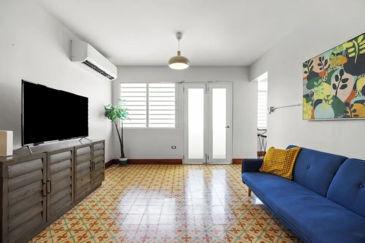 3 Bedrooms Apartment