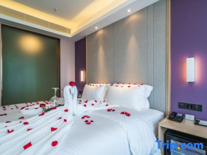 Standard Double room with view