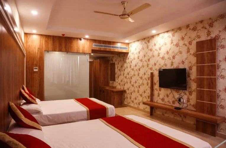 Hotel Raindew