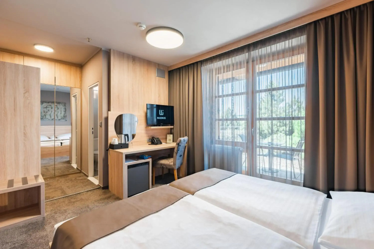 Maximus Resort
