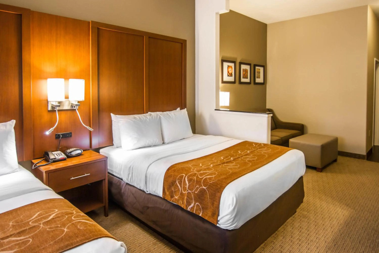 Comfort Suites Marshall