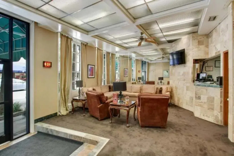 Hotel de L'Eau Vive