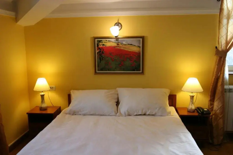 Dedinje villa rooms, apartments
