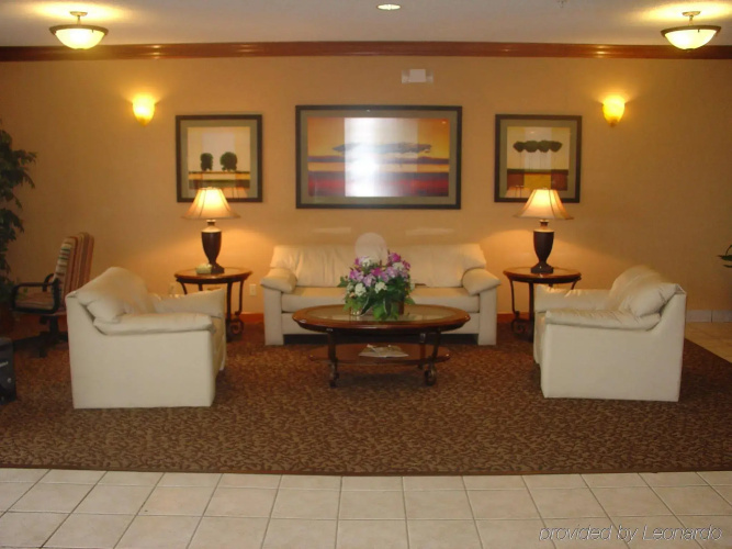 Muncie Place Hotel & Suites