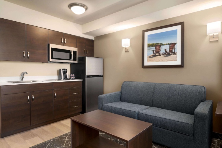 Microtel Inn & Suites by Wyndham Aurora photo 22