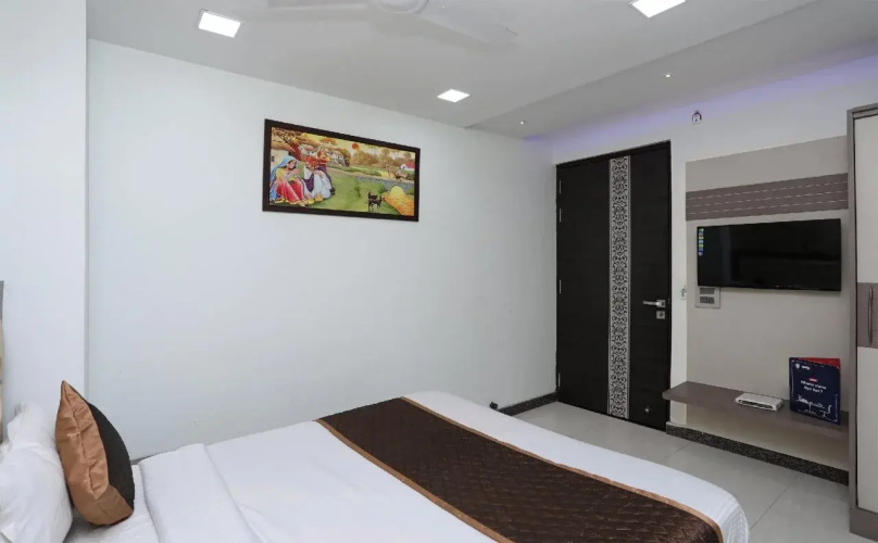 OYO Hotel Vaishnavi Heritage Inn