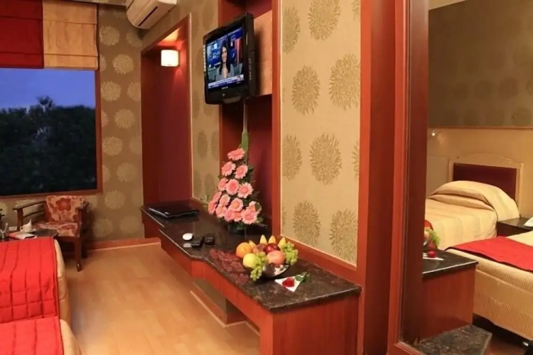 Suite with balcony