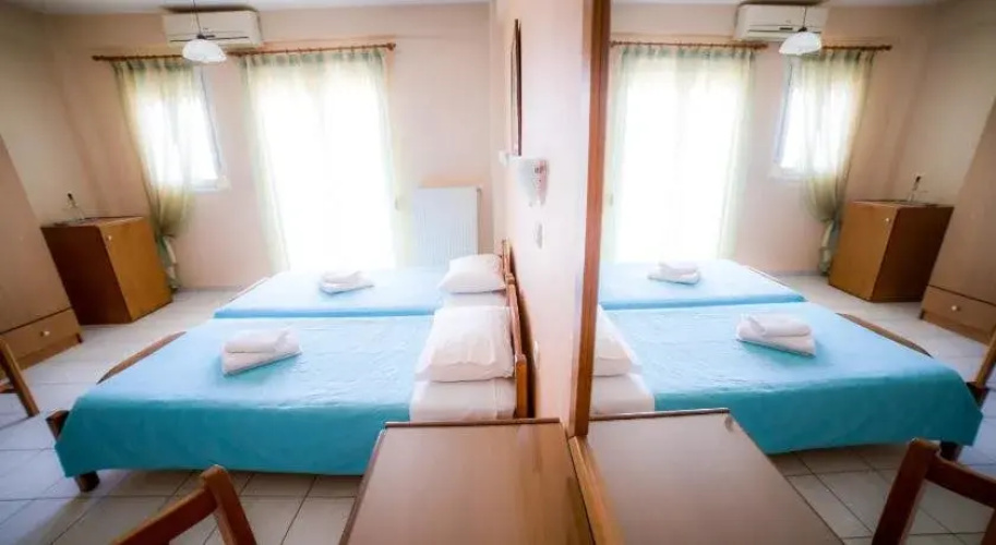 Tsironis Rooms