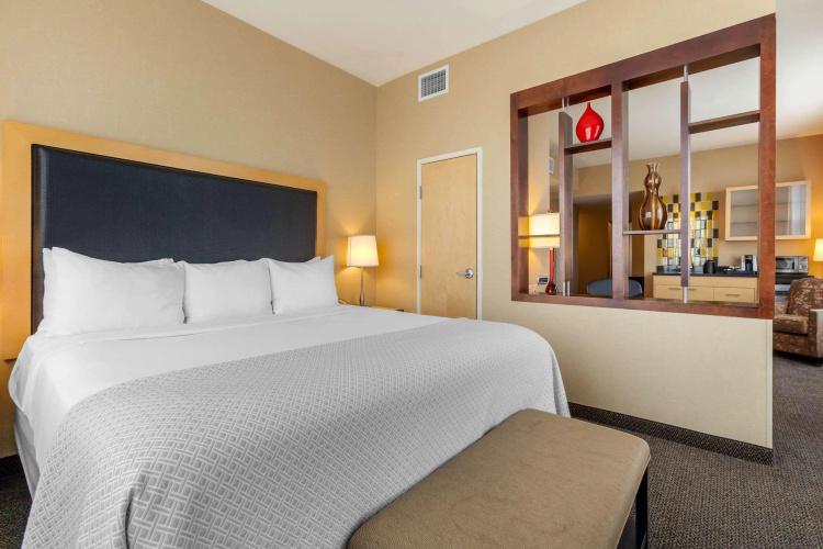Cambria Suites Denver Airport photo 7