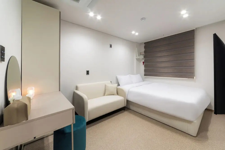 Lazy Tiger Hotel