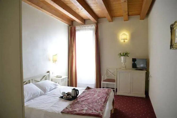 Mi Casa es Tambien tu Casa VIPS