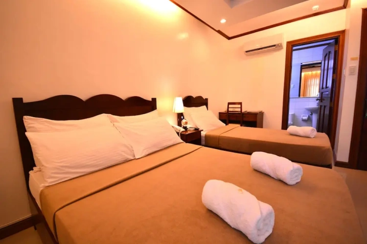 Superior Triple room