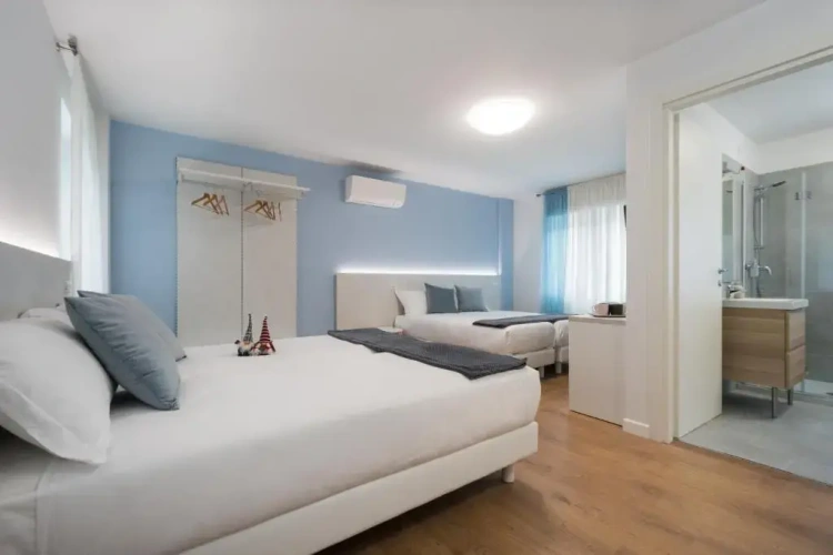 Standard Quadruple room