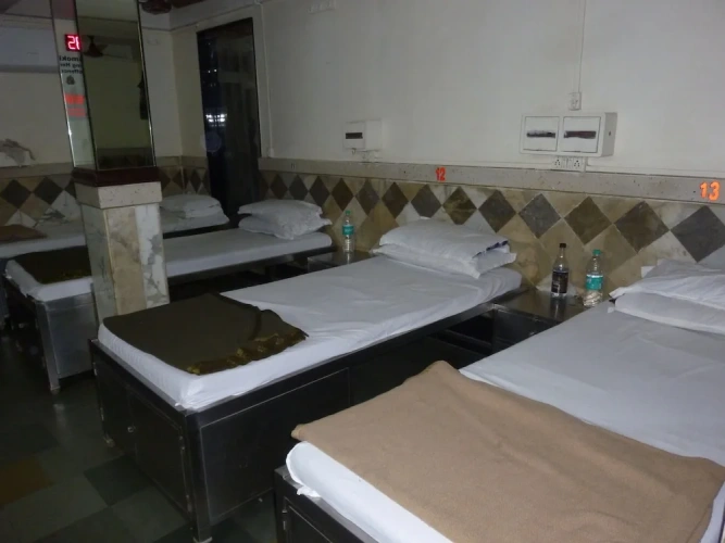 Bed in Dorm (male dorm)