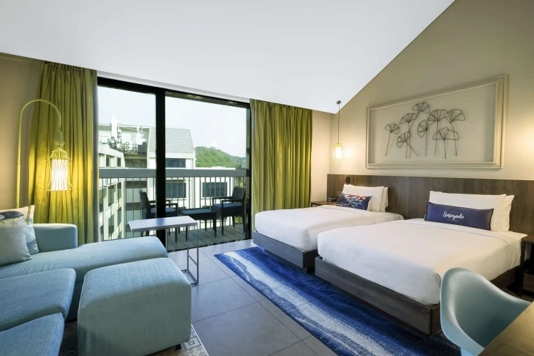 Twin room with balcony