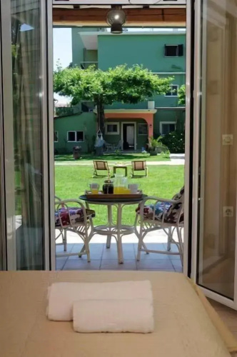 Efi & Sofia Apartments