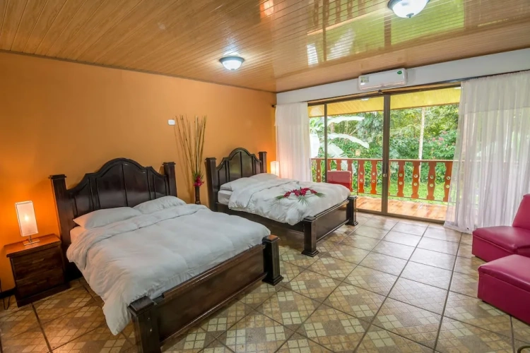 Classic Quadruple room