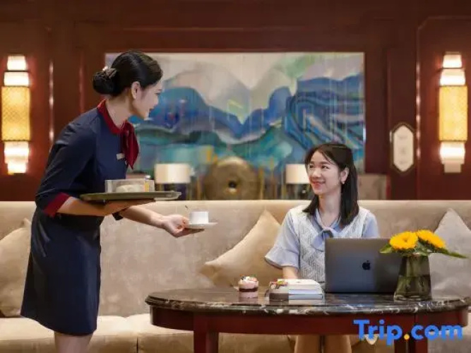 Hui En International Hotel