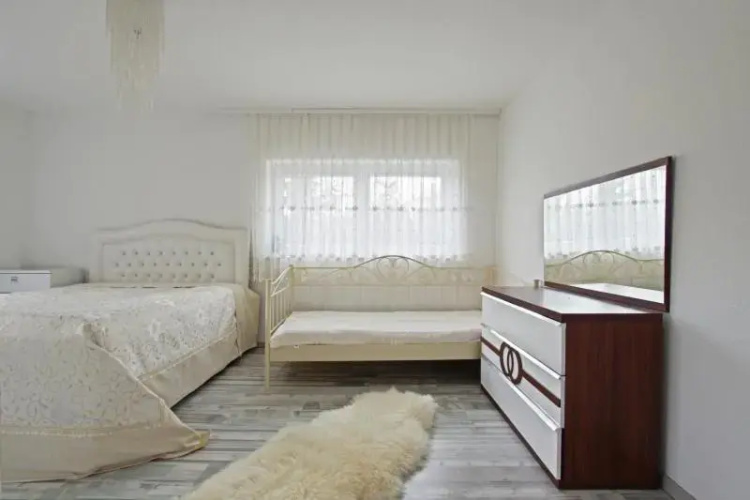 5287 Private Rooms