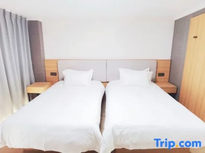 Economy Twin room